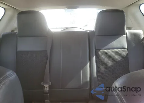 2016 Jeep Compass Latitude z USA, uszkodzony, nr VIN 1C4NJDEB7GD637930